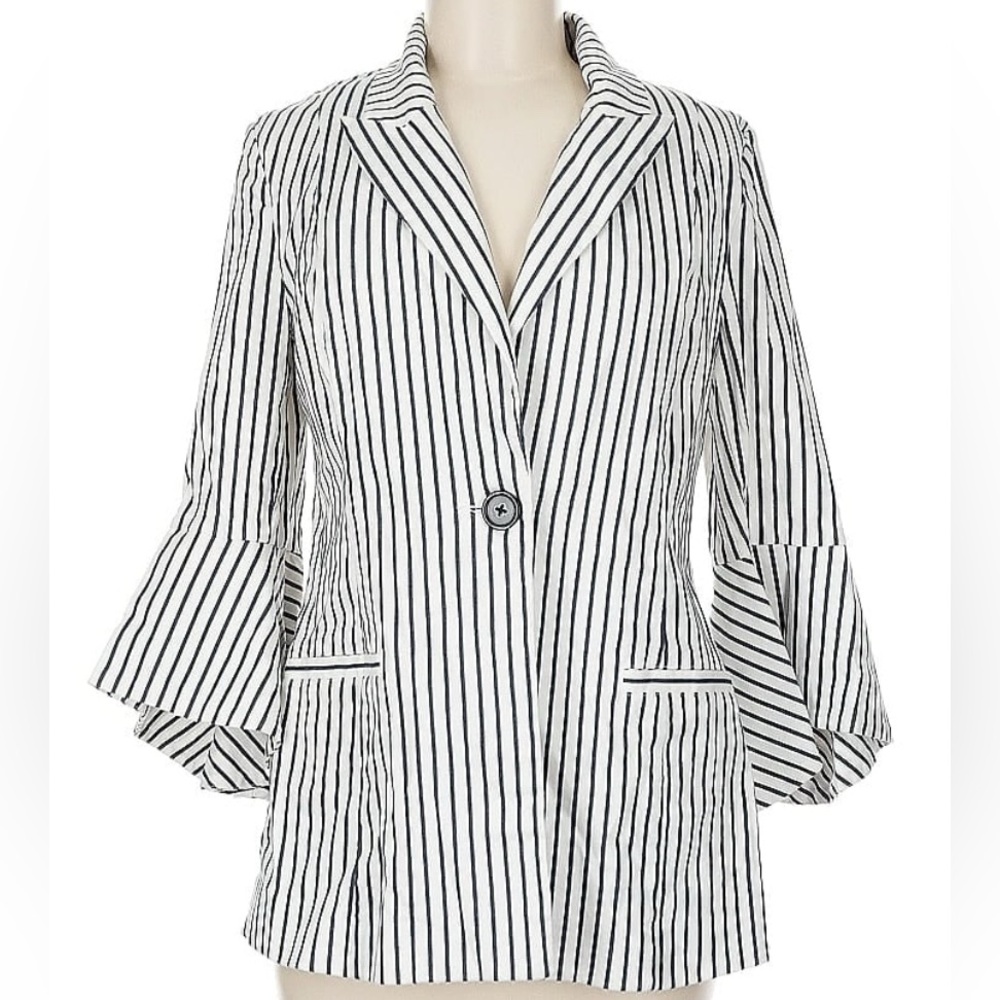 🔥CAbi White and Black Horse Print Blouse 👚